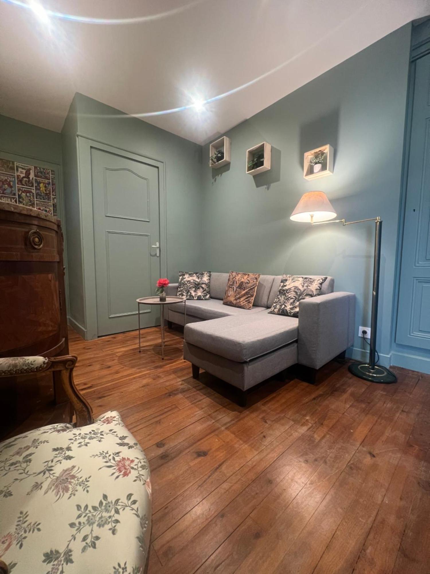 Prive « blue Bridge & Sauna » Apartment